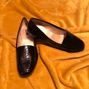 Black patent leather flats